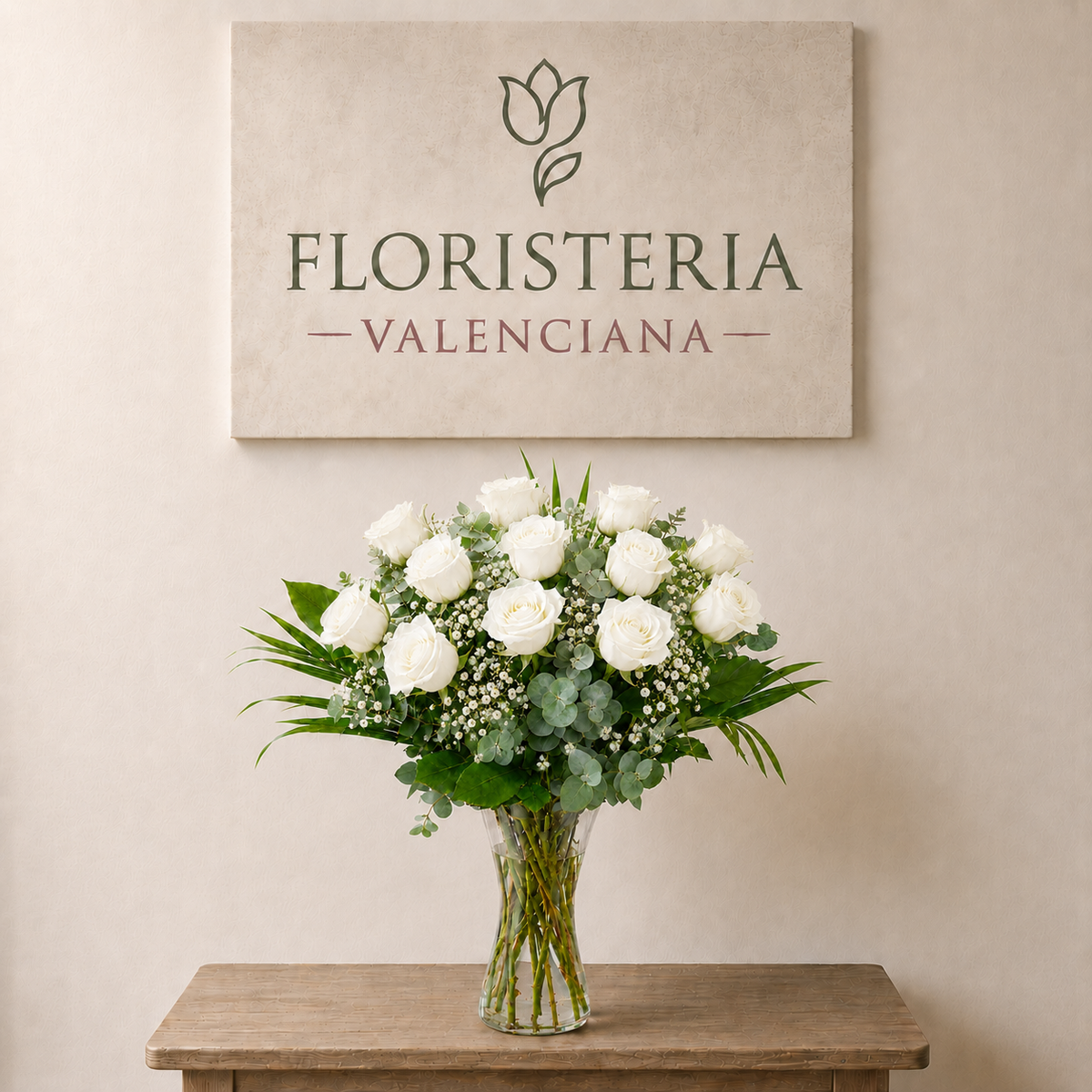Rosas blancas de tallo largo