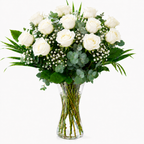 Rosas blancas de tallo largo